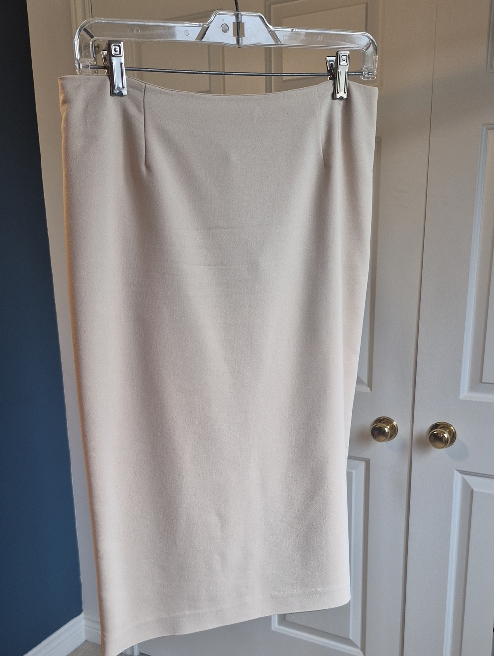 Suzy Shier Cream Pencil Skirt